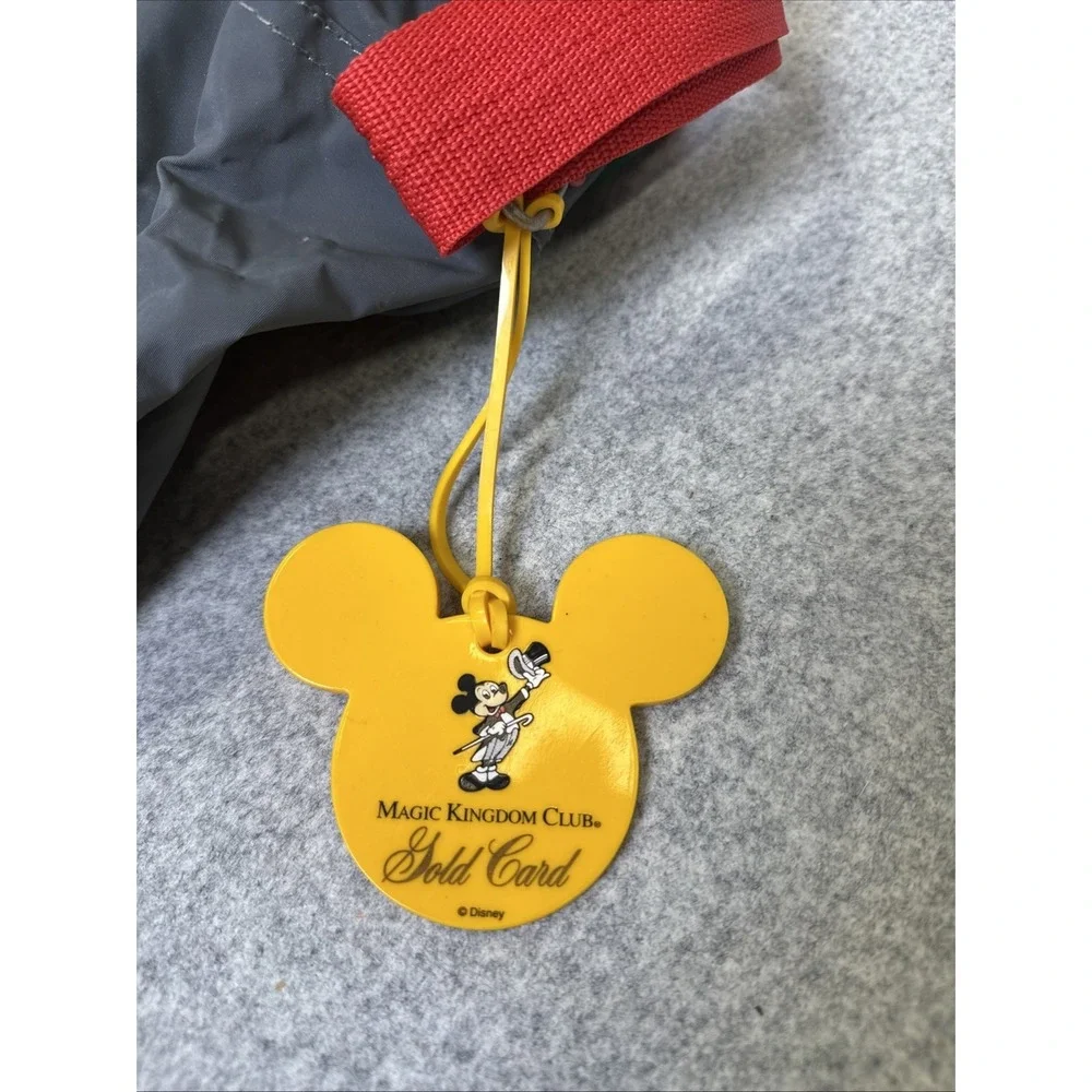 Magic Kingdom Club Gold Card Mickey Tote Shoulder Bag Vinyl Pockets Luggage Tag